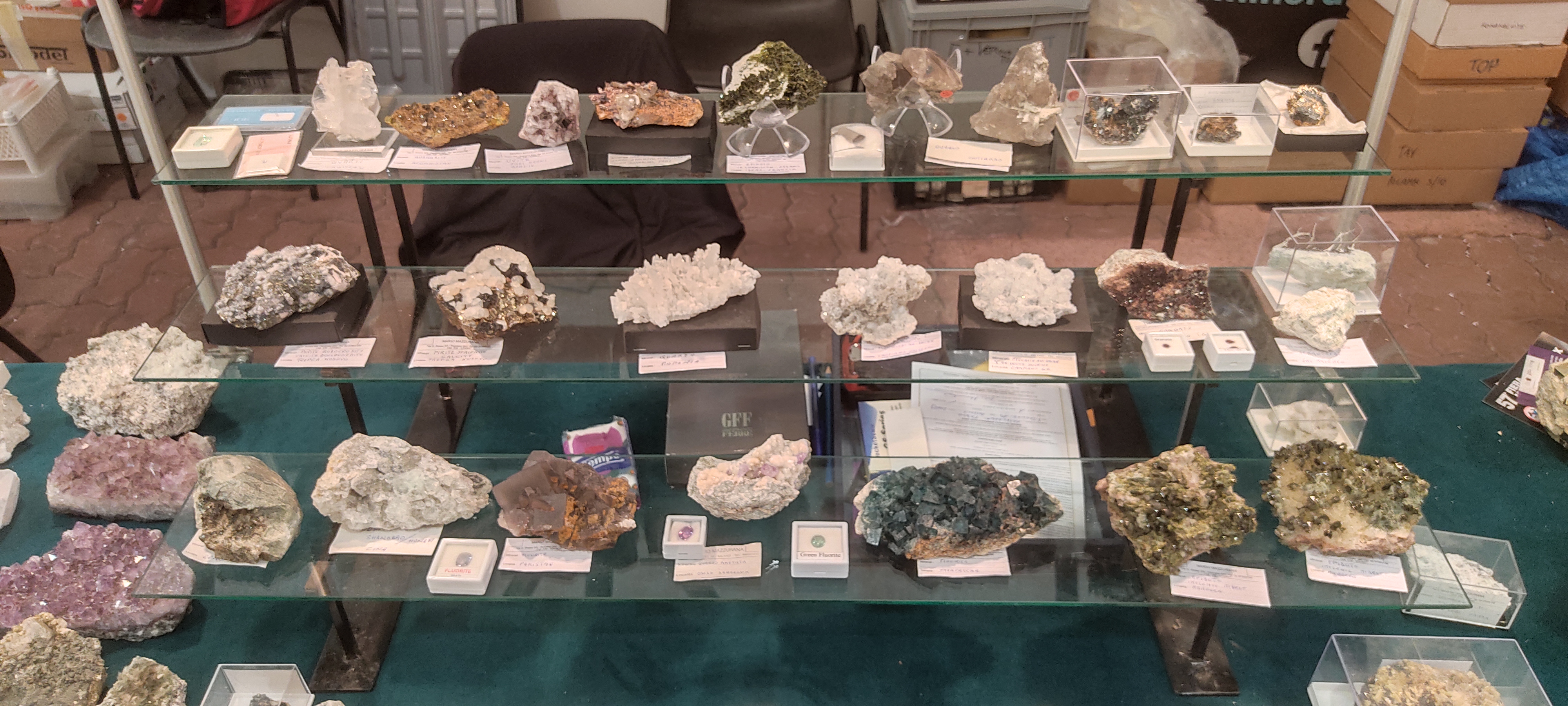 esposizione di fminerali.it milan mineral show preziosa 2023 borsa scambio minerali da collezione