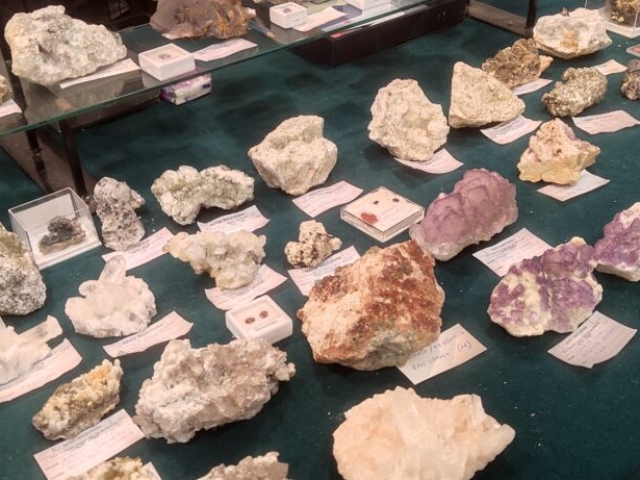 minerali esposti alla fiera preziosa 2023 - fminerali.it
